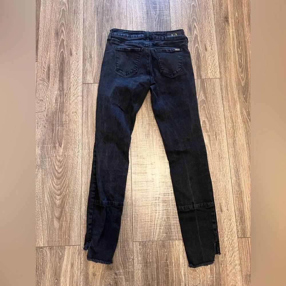 Armani Exchange Women’s J25 Black Super Skinny Steped Hem Size 26 - Picture 4 of 8